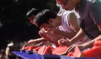 街溜子吃瓜群众,揭秘街头巷尾的热议焦点