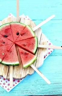 星霜荏苒吃瓜,瓜田里的岁月流转