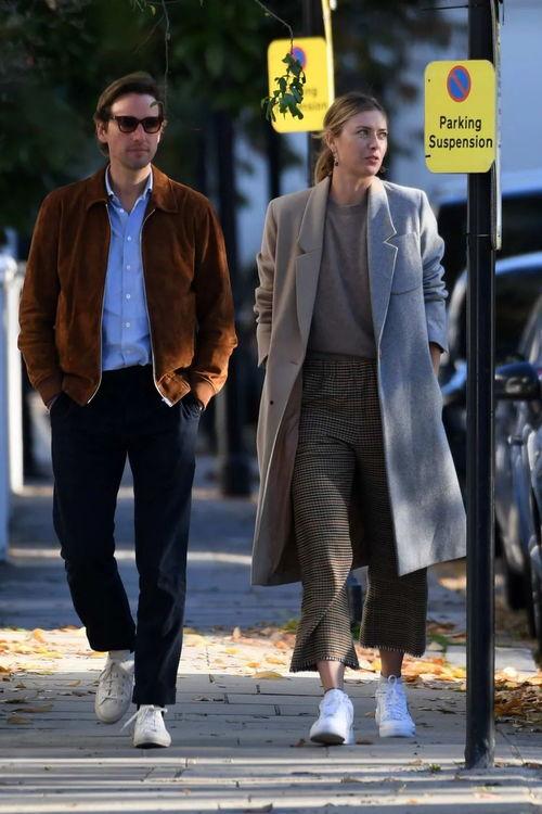 莎拉波娃 吃瓜,揭秘网球女神的娱乐瞬间